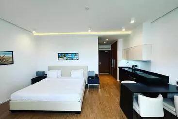 アパートホテル Sea Breeze White Villas 2