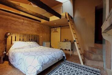 ベッドアンドブレックファースト Chambres Des Forges