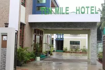 هتل Ten Mile