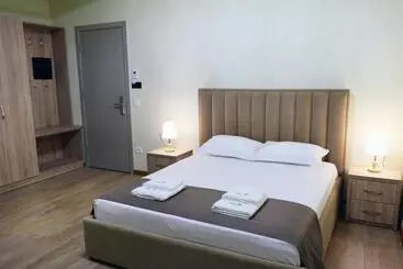 Hotel Rifat Peshkatari