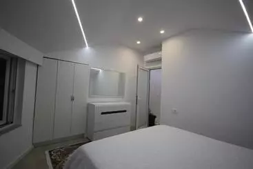 Huoneistohotelli Metaj House