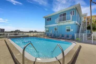 استراحتگاه Water View & Heated Pool   Steps To Sand, Bayview Beauty B 5