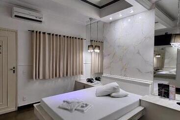 Motel Marajas Mococa   Apartamento 02