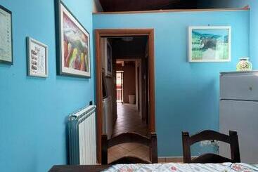 민박 Suite Trivolischi