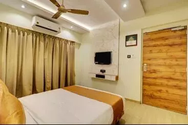 Hotelli Vrindavan Central   Only Families