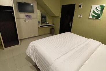 Pensjonat Xten Guest House Near Harbour Bay Batam