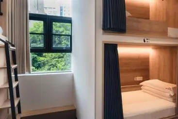 هاستل 吃山02救赎青年旅店