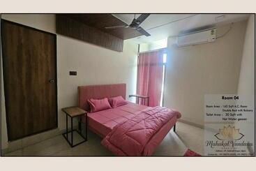 Bed and Breakfast Mahakal Vandana Homestay