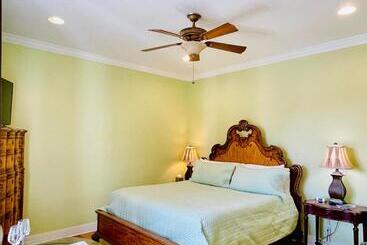 فندق Emigrant S Inn