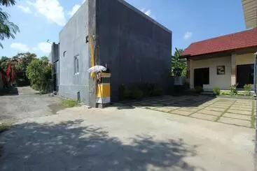 Hotel Oyo 94152 Pondok Wisata Alan Dinah