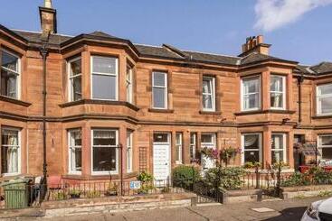 Pensió Sailte House