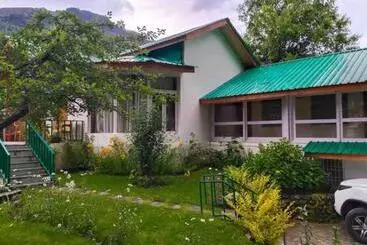 Bed and Breakfast The Native Route Boutique Cottages In Manali
