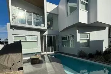 پانسیون Rom Baros Tiny Beach House