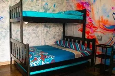 ユースホステル Hostal Liliana