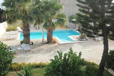 Nocleg ze śniadaniem 5 Elementi