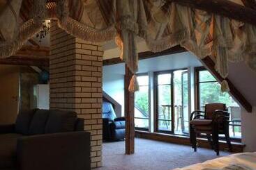 تختخواب و صبحانه Paivilla Boutique