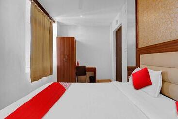 酒店 Oyo Mataji Residency