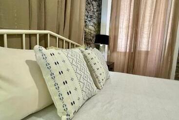 Syd S City Center Bed And Breakfast