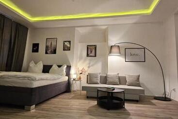 旅馆 123 Shop & Stay