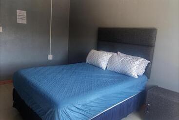 Auberge Hôtelière Monarca Inn Affordable Accomodation In Makwane Molapo Location Qwaqwa