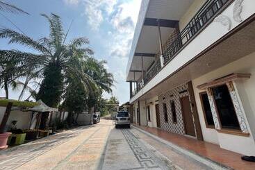 Pensão Villa Zahira & House 2