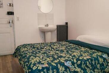 هتل Le Cartaultputeaux Paris Ladefense