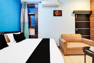 Hotelli Oyo Cozy Home Stay