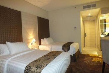 Hotel Grand Royal Denai