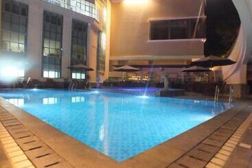 Hotel Grand Royal Denai