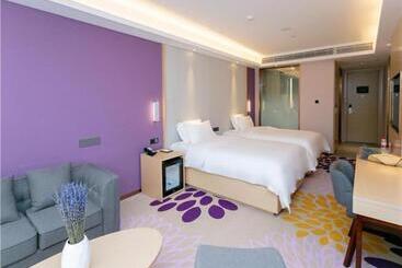 Lavande Hotel Shenzhen Jingtian Metro Station