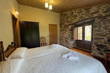 ユースホステル A Horta De Abel