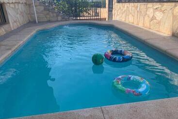 بنسيون Casa De Onil