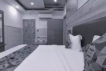 Fabhotel Rr Retreat Dehradun