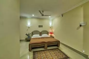 Hotel Harmony House   A Boutique