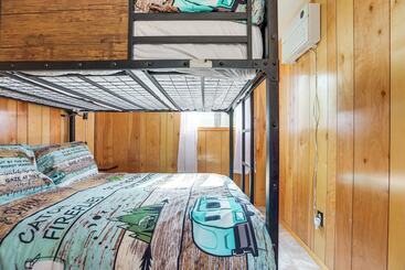 Kır Evi 1 Mi To State Park: Peaceful La Pine Cabin W/ Deck