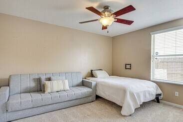 بيت ريفى Riverview Home W/ Screened Pool ~ 1 Mi To Marina!