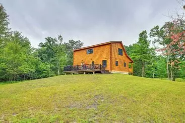 コテージ Adams Cabin W/ Game Room & Fire Pit