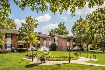 Fountain Parc Apartments By Barsala