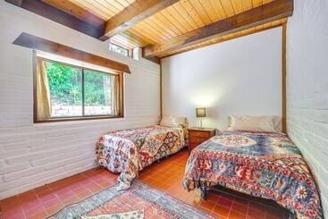 茅舍 Montecito Adobe Home W/ Ridge & City Skyline View