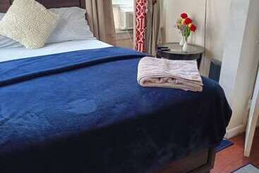 Majatalo Fada Guest House Newark Nj  Airport Ewr