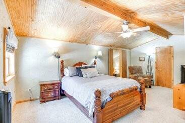 קוטג'' Sweetwater Lake House W/ Covered Patio!