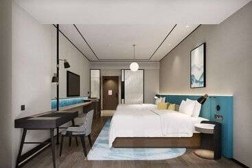 בית מלון כפרי Hilton Garden Inn Xingyi Wanfenglin