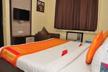 هتل Mm Yellowuds By Oyo Rooms