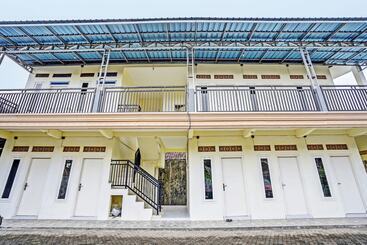 Hotel Spot On 92799 Tanjung Indah Homestay Syariah