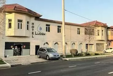 هتل Ludem