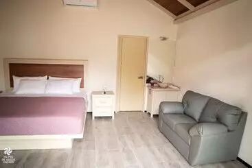 Río Hotel Y Glamping