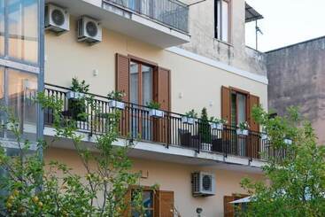 민박 Cuore Di Sorrento Suites