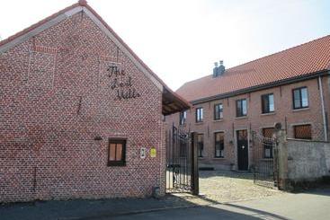 تختخواب و صبحانه The Lost Mills