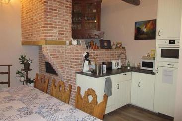 تختخواب و صبحانه The Lost Mills