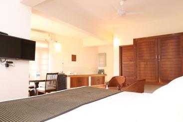 Bed and Breakfast Abad Serviced Villas